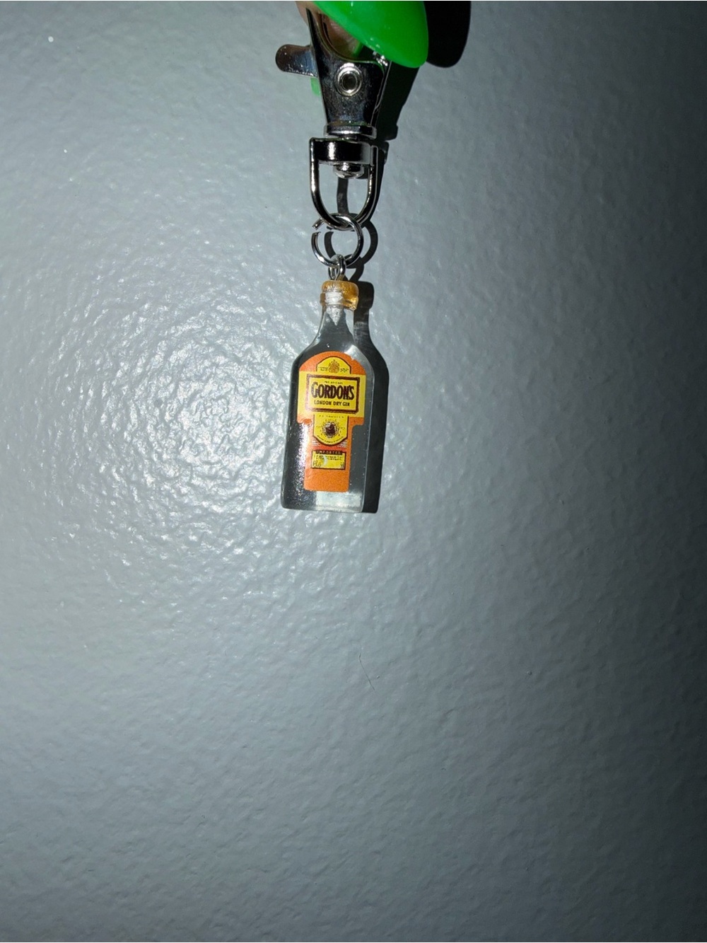 Miniature Bottle Keychain - Picture 7 of 10